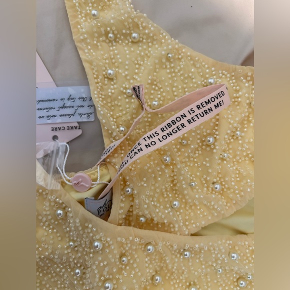 Oh Polly Embellished Cold Shoulder Cut Out Mini Dress In Yellow. UK 10, US 6 - Picture 4 of 9